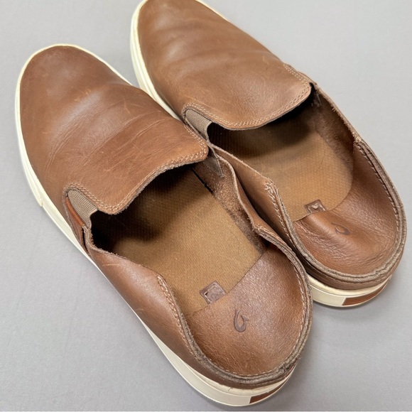 OLUKAI Pehuea Leather Slip-On shoes, women’s 9.5. - Picture 7 of 9